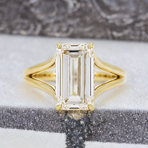 Emerald Cut Lab Grown Diamond, Split-shank